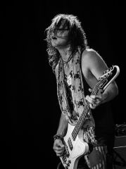 Filename=LA_Guns-9436.jpg
Filesize=218KB
Dimensions=597x800
Date added=Apr 27, 2012 LA_Guns-9436.jpg