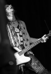 Filename=LA_Guns-9439.jpg
Filesize=165KB
Dimensions=550x800
Date added=Apr 27, 2012 LA_Guns-9439.jpg