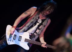 Filename=LA_Guns-9484.jpg
Filesize=206KB
Dimensions=800x581
Date added=Apr 27, 2012 LA_Guns-9484.jpg
