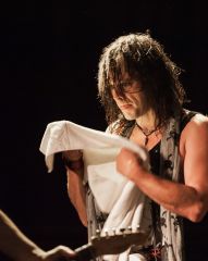 Filename=LA_Guns-9513.jpg
Filesize=158KB
Dimensions=637x800
Date added=Apr 27, 2012 LA_Guns-9513.jpg