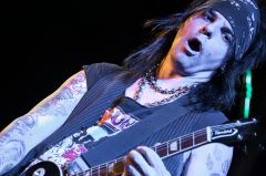 Filename=LA_Guns-9553.jpg
Filesize=196KB
Dimensions=800x532
Date added=Apr 27, 2012 LA_Guns-9553.jpg